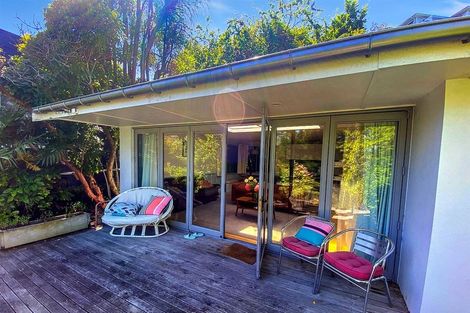 Photo of property in 24 Park Terrace, Corsair Bay, Lyttelton, 8082