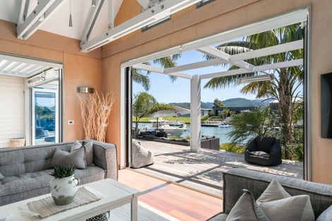 Photo of property in 121 Motu Hei, Pauanui, Hikuai, 3579