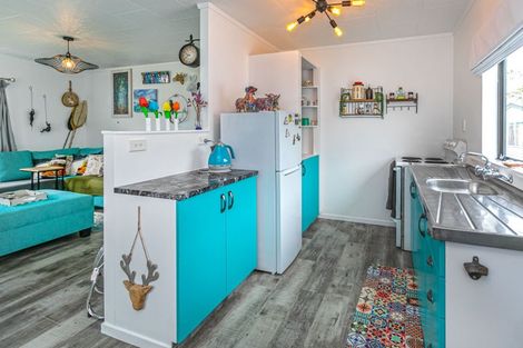 Photo of property in 687 Rings Road, Coromandel, 3506