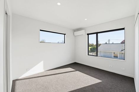 Photo of property in 30a Paddington Street, Northcote, Christchurch, 8052