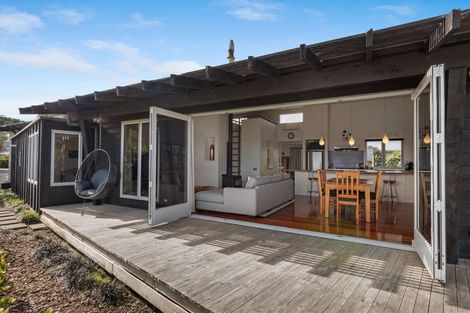 Photo of property in 20 Mowhanau Drive, Kai Iwi, Whanganui, 4574