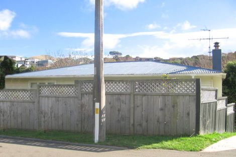 Photo of property in 243 Middleton Road, Glenside, Wellington, 6037