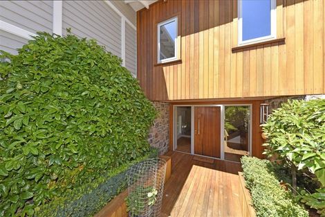 Photo of property in 2 Challenger Lane, Redcliffs, Christchurch, 8081