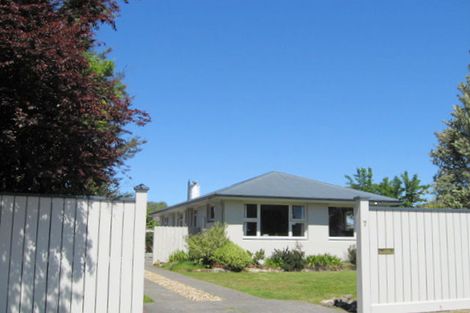 Photo of property in 7 Woodend Road, Woodend, 7610