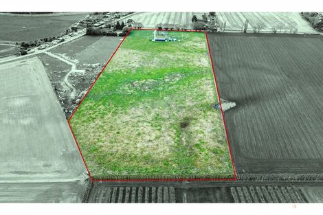 Photo of property in 8 Barretts Road, Seadown, 7973