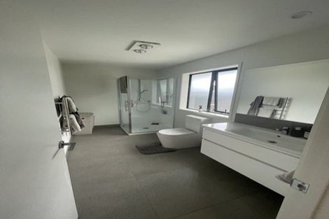 Photo of property in 31 Siren Street, Wainui, 0932