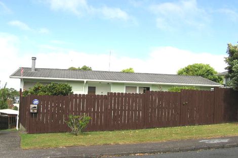 Photo of property in 19 Felgrove Street, Glendene, Auckland, 0602