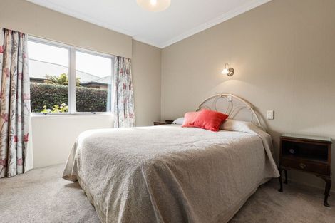 Photo of property in 24 Queen Street, Cambridge, 3434