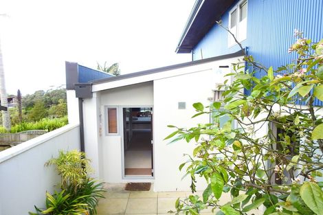 Photo of property in 31 Mcmillan Place, Mellons Bay, Auckland, 2014