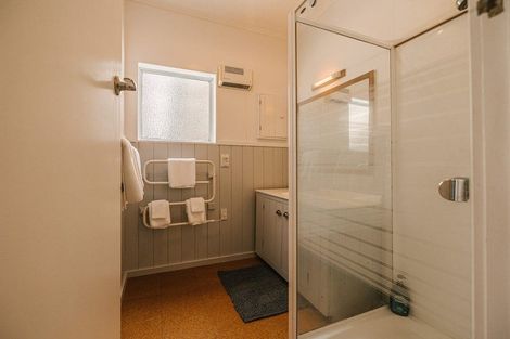 Photo of property in 200 Aokautere Drive, Fitzherbert, Palmerston North, 4471