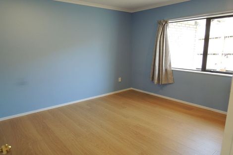 Photo of property in 64 Black Teal Close, Unsworth Heights, Auckland, 0632