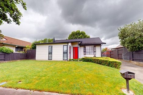 Photo of property in 12 Grange Place, Milson, Palmerston North, 4414