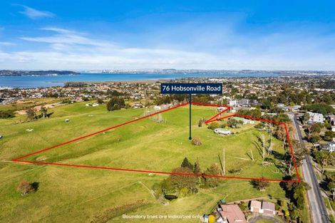Photo of property in 76 Hobsonville Road, West Harbour, Auckland, 0618