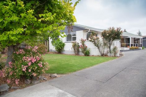Photo of property in 32 Erica Street, Papanui, Christchurch, 8053