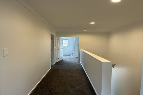 Photo of property in 15 Koreke Close, Kenepuru, Porirua, 5022