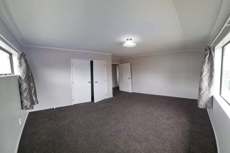 Photo of property in 1/11 Blackgate Place, Weymouth, Auckland, 2103