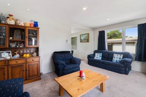 Photo of property in 11 Kahu Street, Utuhina, Rotorua, 3015