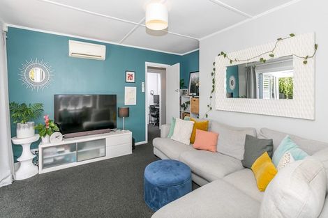 Photo of property in 15 Sandwich Road, St Andrews, Hamilton, 3200