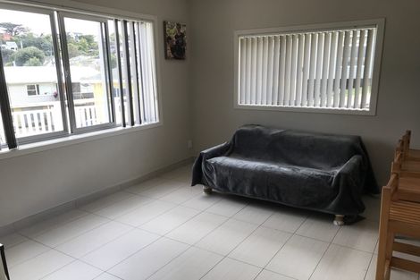 Photo of property in 1 Cherry Grove, Strathmore Park, Wellington, 6022