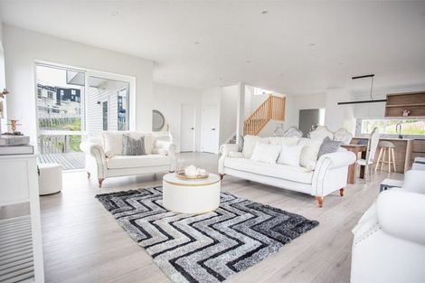 Photo of property in 36 Baumea Rise, Massey, Auckland, 0614