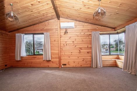 Photo of property in 5 Emma Place, Pukete, Hamilton, 3200