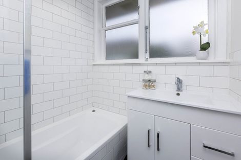 Photo of property in 16a Maher Street, Elderslea, Upper Hutt, 5018