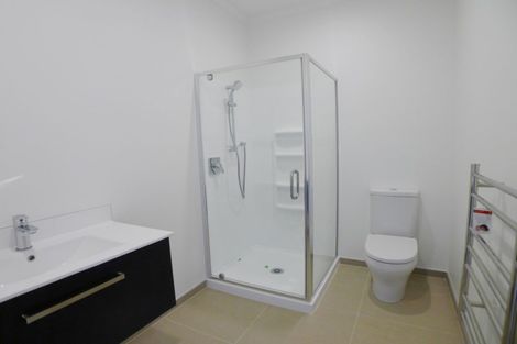 Photo of property in 5/2 Frances Bryers Road, Hobsonville, Auckland, 0616