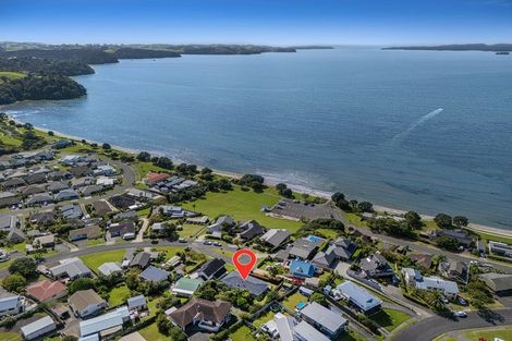 Photo of property in 19 Kahurangi Place, Snells Beach, 0920