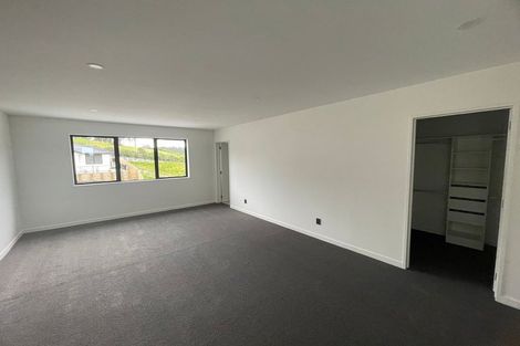 Photo of property in 2 Lumber Rise, Swanson, Auckland, 0614