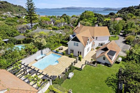 Photo of property in 60 Cheviot Road, Lowry Bay, Lower Hutt, 5013