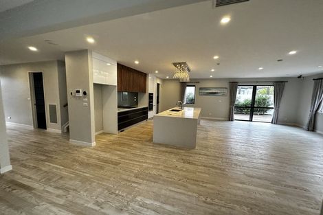 Photo of property in 42 Headland Drive, Long Bay, Auckland, 0630