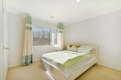 Photo of property in 71 Grenada Drive, Grenada Village, Wellington, 6037