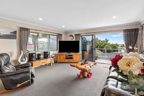 Photo of property in 39 Homestead Place, Welcome Bay, Tauranga, 3112