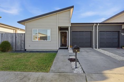 Photo of property in 9 Mokopapa Street, Takanini, 2112