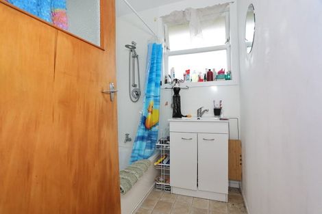 Photo of property in 11 Ngahina Street, Marton, 4710