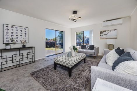 Photo of property in 3/48 Taitimu Drive, Weymouth, Auckland, 2103