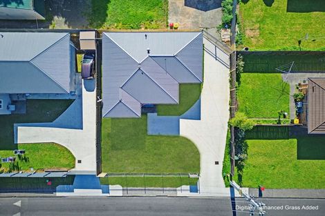 Photo of property in 1 Rosehill Drive, Rosehill, Papakura, 2113