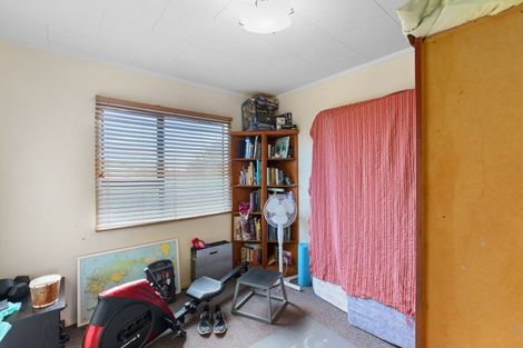 Photo of property in 17 Kitchener Street, Te Horo Beach, Otaki, 5581
