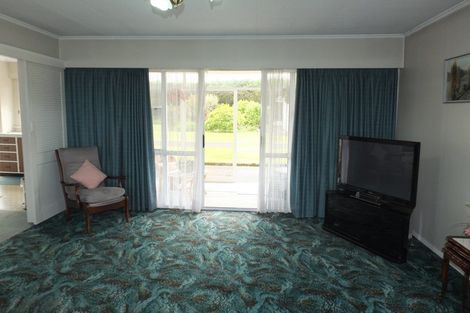 Photo of property in 43 Edinburgh Terrace, Foxton Beach, Foxton, 4815