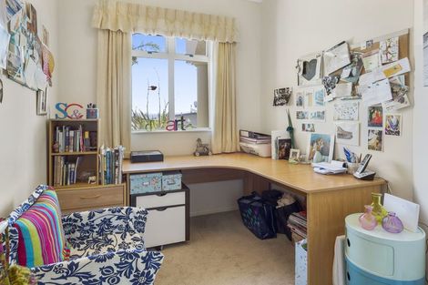 Photo of property in 27 Orion Drive, Welcome Bay, Tauranga, 3112