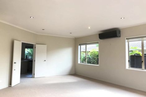 Photo of property in 3 Stornaway Drive, Flat Bush, Auckland, 2016