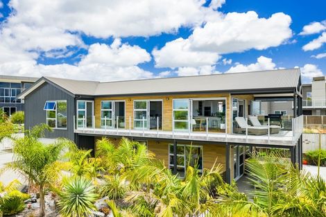 Photo of property in 18 Devon Street, Mangawhai Heads, Mangawhai, 0505