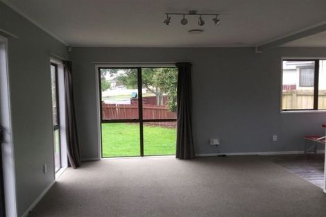 Photo of property in 14 Arodella Crescent, Ranui, Auckland, 0612