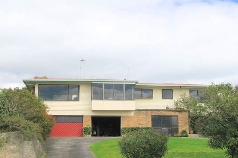 Photo of property in 100 Oceanview Road, Mount Maunganui, 3116