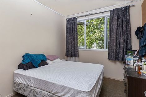 Photo of property in 8 John Dee Crescent, Red Beach, 0932