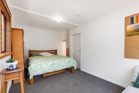 Photo of property in 12 Latham Road, York Bay, Lower Hutt, 5013