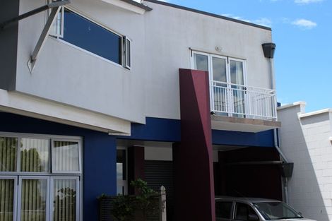 Photo of property in 7 Milton Road, Bluff Hill, Napier, 4110