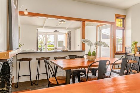 Photo of property in 37 Aylmer Street, Somerfield, Christchurch, 8024