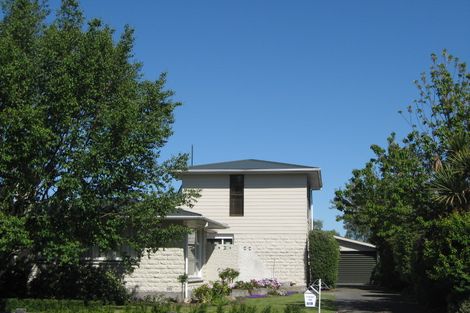 Photo of property in 113 Grimseys Road, Redwood, Christchurch, 8051