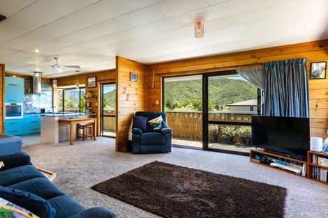 Photo of property in 312e Waikawa Road, Waikawa, Picton, 7220